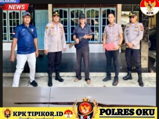 Warga Masyarakat Serahkan Senjata Api Rakitan Kepada Pihak Polsek Baturaja Barat Polres Oku