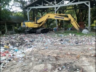 Pengengepul barang bekas di TPA Buantan Besar di potong 20% oleh Kabid dlhk Siak ,ini penjelasan nya 