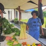 Dansatgas Yonif 763/SBA Kunjungi Pasar Rakyat Maybrat, Beli Hasil Jualan Mama-Mama Papua