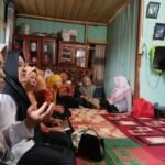 DWP Kecamatan SDT mengadakan acara pertemuan rutin bulanan yang dihadiri oleh Ketua Ny. Shelly Zulfikar, anggota DWP Kec.SDT dan seluruh staff pegawai dan KKWT di Kecamatan.