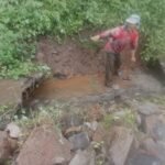 Penutup Jalan Saluran Irigasi SANGIANG SRI Dusun Nanggorak AMBRUK.