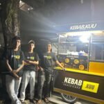 Polisi dengan Pekerjaan Sampingannya “Tak Malu Berjualan Kebab Yang Penting Dapat Uang Halal”