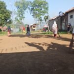 Ketua RW 04 Dusun Mariuk Desa Margaluyu Tanjungsari Sumedang Memimpin Gerakan Bersih Lingkungan.