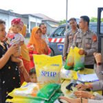 Warga Antusias ikuti kegiatan Gerakan Pangan Murah Polda Maluku Utara