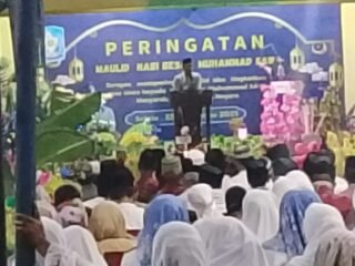 Ir. Selle KS Dalle selaku Wakil Bupati Soppeng Memberikan Apresiasi Besar Terhadap Warga Marioriawa dalam Peringatan Maulid Nabi Muhammad S.A.W.