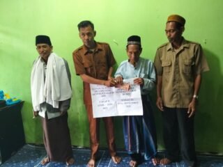 Kepala Desa Remukut Salurkan BLT dan Program Pemberdayaan untuk Ratusan KK