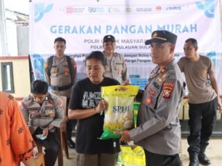 Polres Kepulauan Sula Gelar Gerakan Pangan Murah untuk Ringankan Beban Warga