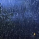 "Banda Aceh,  Badan Meteorologi, Klimatologi, dan Geofisika (BMKG) memperingatkan adanya potensi hujan lebat yang disertai petir dan angin kencang di sejumlah wilayah Aceh, termasuk Banda Aceh  Besar, Senin (20/10/2025).