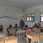 Babinsa Balohan Pantau Program Makan Bergizi di SMPN 3 Sabang, Dukung Generasi Sehat dan Cerdas