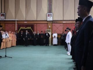 Lantik 250 Pejabat, Wali Kota Bekasi Tri Adhianto Tegaskan Komitmen Anti Jual Beli Jabatan