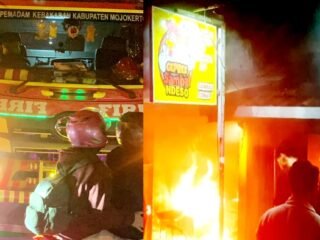 Warung Geprek Sambel Ndeso di Desa Purwojati Terbakar