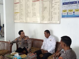 KAPOLSEK GONDANG LAKSANAKAN KUNJUNGAN KAMTIBMAS KE DESA PUGERAN