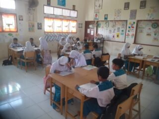 Program makanan bergisi ( MBG ) di pidie jaya masi menunghu kepastian