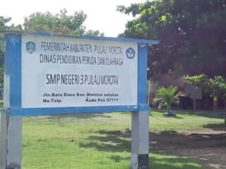 Dana BOS Tahun Anggaran 2025 dan Kemajuan SMP Negeri 3 Pulau Morotai