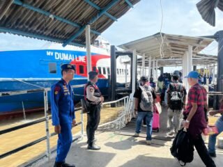 Ribuan Penumpang Padati Pelabuhan Tanjung Harapan Saat Imlek 2026, Kapolres Pasukan Pengamanan tetap Maksimal