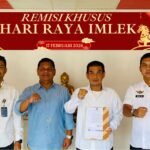 Momentum Imlek Penuh Harapan: Satu Warga Binaan Lapas Kelas IIA Labuhan Ruku Terima Remisi Khusus