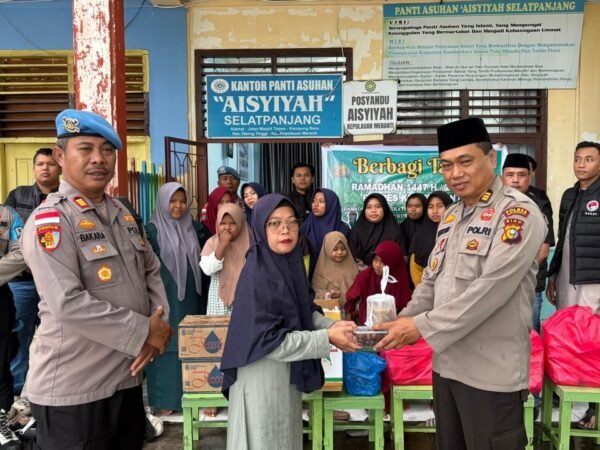 Polres Kepulauan Meranti Berbagi Takjil Dipanti Asuhan Mualimin