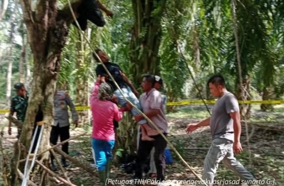 Seorang Warga Tegas mengenaskan di Areal kebun Warga