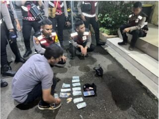 Satgas Anti Tawuran Amankan Pelaku Transaksi Obat Terlarang di Palmerah