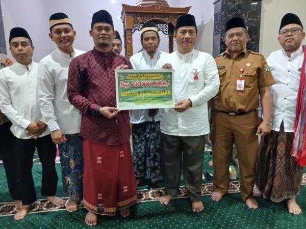 Pemkab Tangerang Gelar Tarling di Masjid Al-Istiqomah, Warga Jayanti Antusias Buka Puasa dan Tarawih Bersama
