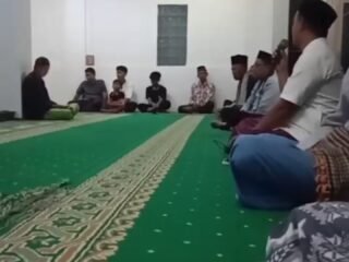 Paguyuban warga cidarangdan Jalin Persaudaraan menggelar acara Buka puasa Bersama (Bukber) di mesjid NURUL HUDA 2 kp babakan jenti rt/rw 01/10 desa neglasari kecamatan pakenjeng,*