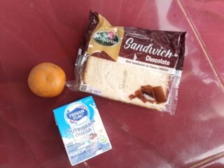 Wali murid penerima di desa Gunung terang ,kecamatan air hitam ,Lampung barat Keluhkan Menu MBG Tak sesuai standar pemenuhan gizi