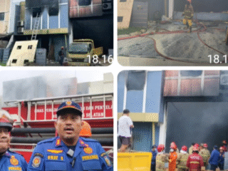 Kobaran Api Menghanguskan Gudang di Duga Berisi Bahan Kimia Pestisida di Taman Tekno