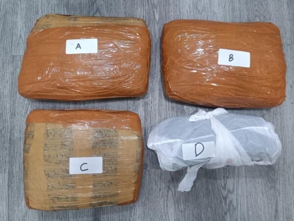 POLDA METRO JAYA MENGGAGALKAN PEREDARAN 3 KG GANJA DI TANAH ABANG