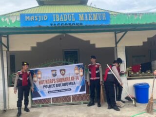 Sat Samapta Polres Bulukumba Gelar Bakti Religi dan Berbagi Takjil Pada HUT Korps Sabhara ke 74