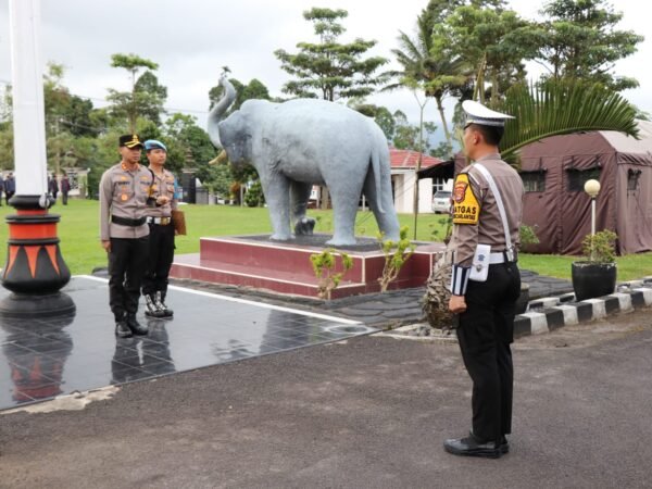 Amankan Malam Takbir Idulfitri 1447 H, Kapolres Lampung Barat Pimpin Apel Kesiapan Personel