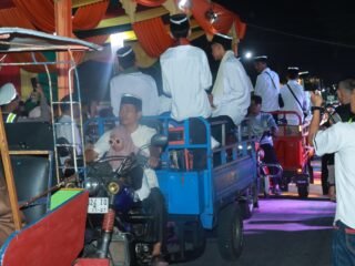 Bupati Kepulauan Meranti Bersama Kapolres Lepaskan Pawai Takbir Idul Firltri 1447 H 2026 M