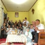 kami keluarga besar idrus mangkundipati almarhum bin raden harun almarhum mengucapkan selamat hari raya idul fitri 1 syawal 1417 h, mohon maaf lahir dan batin