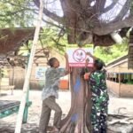 Jaga Kearifan Lokal, Babinsa Sukajaya Pasang Imbauan di Kawasan Wisata