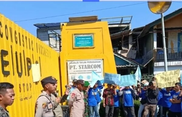 PHK Sepihak Jelang Lebaran, Nasib Ratusan Buruh PT Starcom Parungkuda