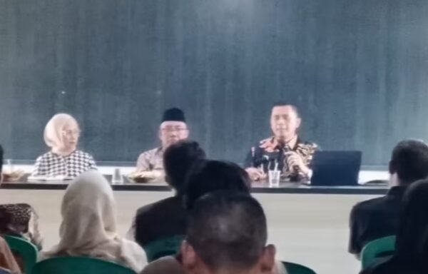 Sosialisasi Pembangunan Jalan Desa Cijalingan, DPRD Ajak Warga Aktif Mengawal Proyek