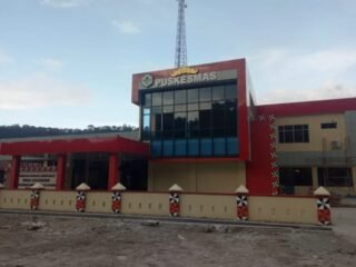 laporan lembaga FORSAL berhenti di tempat terkait Limbah Medis Puskesmas Buay nyerupa kecamatan sukau sudah di selesaikan kepada pihak polres .