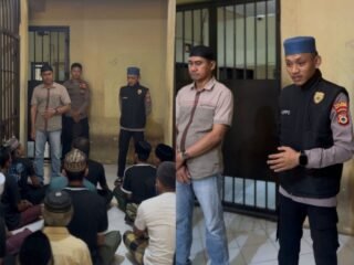 Binrohtal di Rutan Polres Bulukumba Tahanan Diajak Taat Beribadah