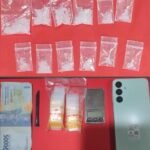 [10/4 22.40] Gatot Simp: Satresnarkoba Tanjung Perak Ringkus Pengedar Sabu, Sebut Barang Milik Ayah yang Kini DPO