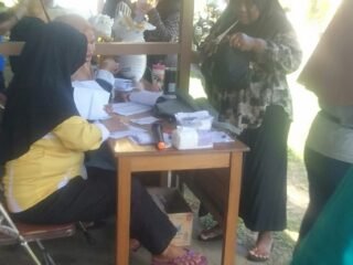 Bantuan Beras dan minyak makan dari pemerintah pusat Mulai Di rasakan masarakat*