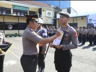 Menjaga Citra Polri Polres Tanjung Perak PTDH Anggota, Kapolres Tekankan Penegakan Integritas