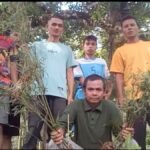 Warga Dusun II Pintukuari Laksanakan Penanaman Pohon Bambu di Pinggir Sungai, Dukung Program Green Policing Kapolda Riau