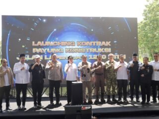 Polri Kawal Pembangunan, Wakapolda Malut Hadiri Launching Kontrak Payung Jalan Lapen dan RTLH 2026