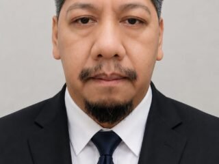 DEMOKRASI TANPA AMPLOP : MENGUATKAN PARPOL LEWAT POLIPREUNER