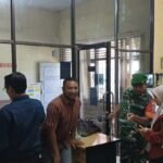 Babinsa Batee Shoek Kawal Pendataan Bansos Agar Tepat Sasaran dan Transparan