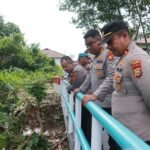 Kapolres Kampar Laksanakan Pengecekan Jembatan Baru Renovasi Di Desa Salo Timur