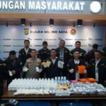 Polda Metro Jaya Bongkar Peredaran Obat Keras Ilegal di Bekasi