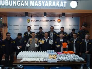 Polda Metro Jaya Bongkar Peredaran Obat Keras Ilegal di Bekasi