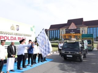 Polda Riau Sembelih 195 Hewan Kurban, Daging Di Salurkan Hingga Pelosok Desa