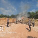 Polsek Hulu Kuantan Tertibkan Aktivitas PETI Di Desa Serosah, Satu Unit Dompeng Dimusnahkan
