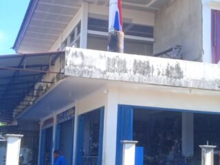 Bendera Belanda Berkibar di Bengkel Saumlaki, Publik Bereaksi: Euforia Piala Dunia atau Pelanggaran Simbol Negara?